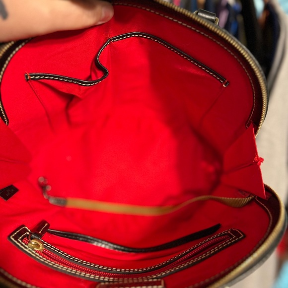 EUC Dooney and Bourke black purse - Picture 5 of 5